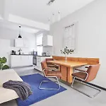 Aparthotel Old Printing House - Modern I I 2 Min Hbf I E-ladesaeule 4*