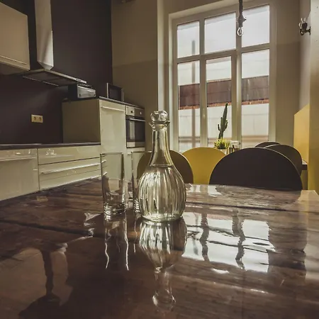 Apart-hotel Old Printing House - Modern I I 2 Min Hbf I E-ladesaeule 4*