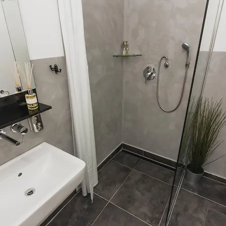 Old Printing House - Modern I I 2 Min Hbf I E-ladesaeule Hanôver