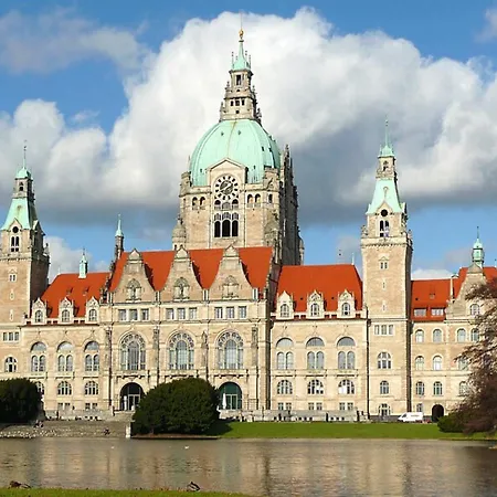 Old Printing House - Modern I I 2 Min Hbf I E-ladesaeule Apartmanhotel Hannover